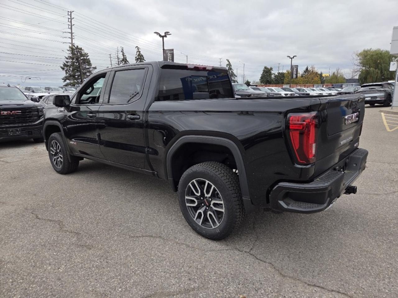 2026 GMC Sierra 1500 AT4 Photo
