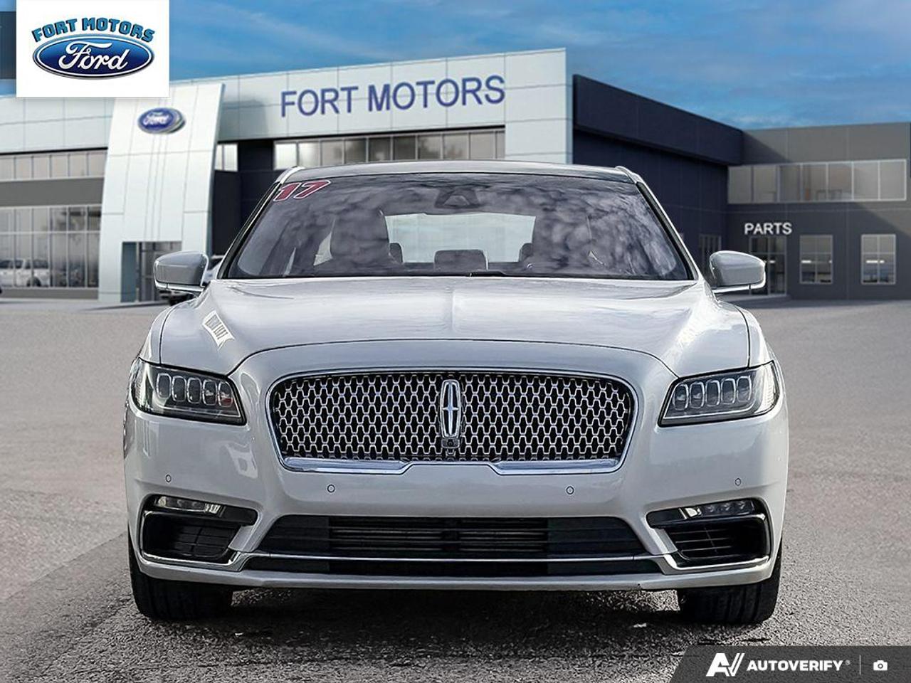 2017 Lincoln Continental Reserve Photo1
