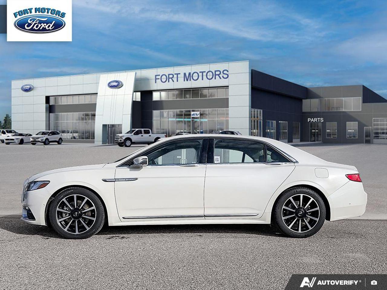 2017 Lincoln Continental Reserve Photo3