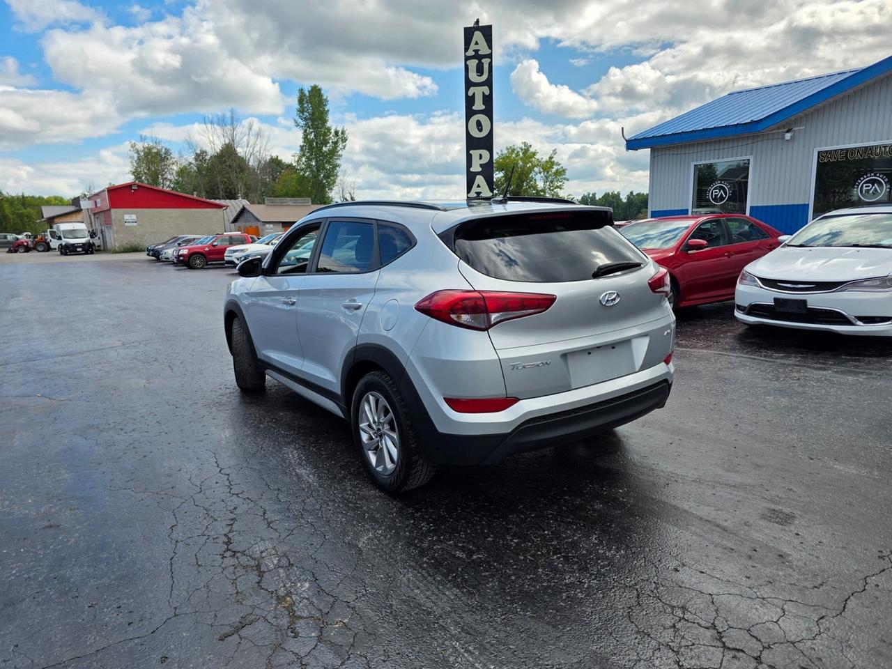 2017 Hyundai Tucson SE Photo