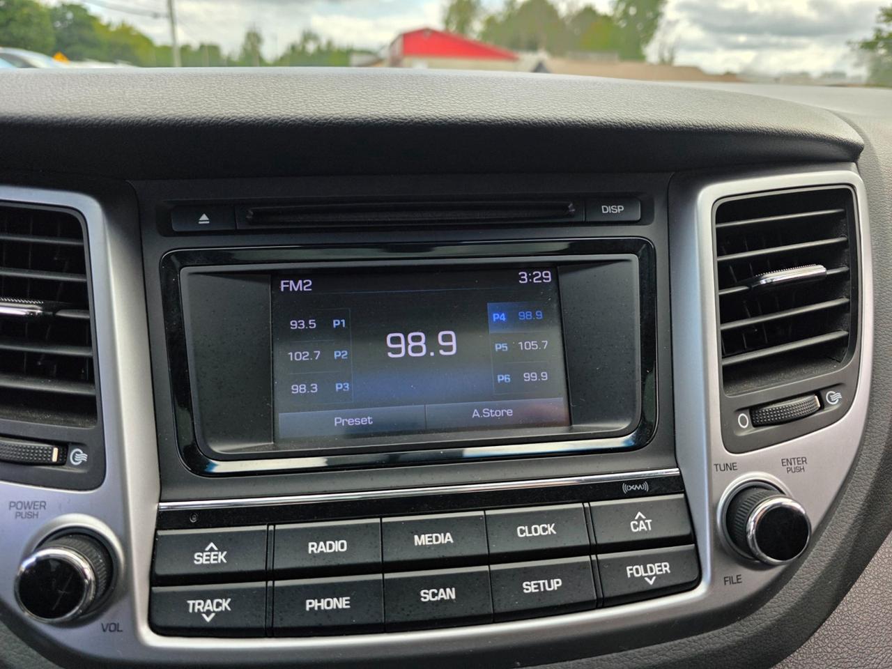 2017 Hyundai Tucson SE Photo