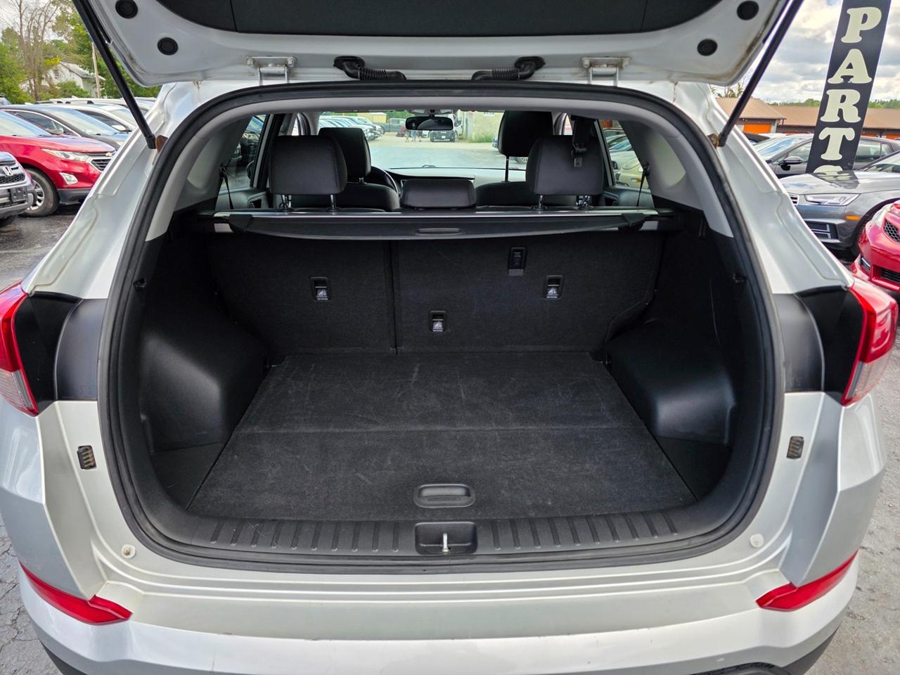 2017 Hyundai Tucson SE Photo