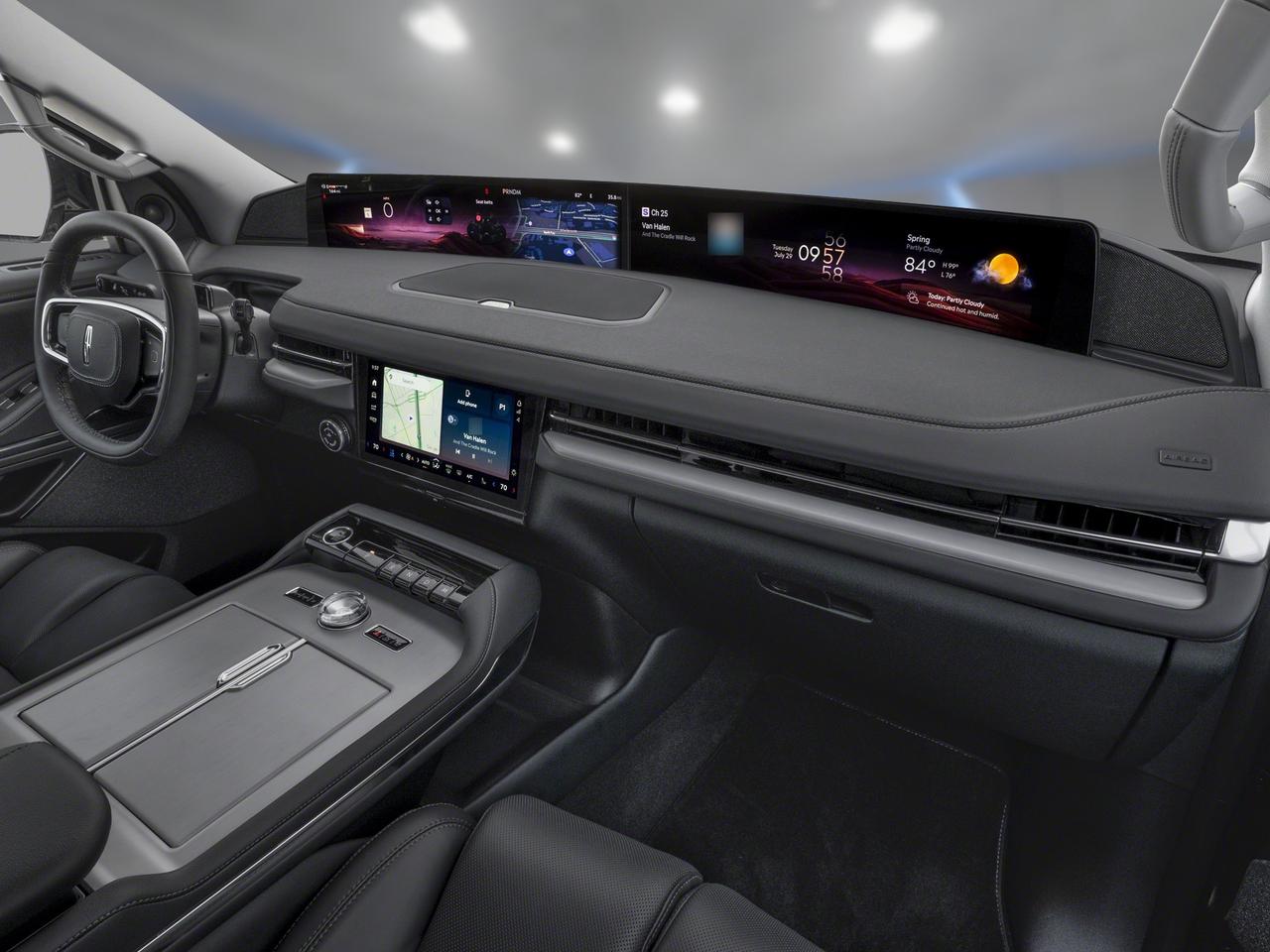 2027 Lincoln Navigator Reserve Photo