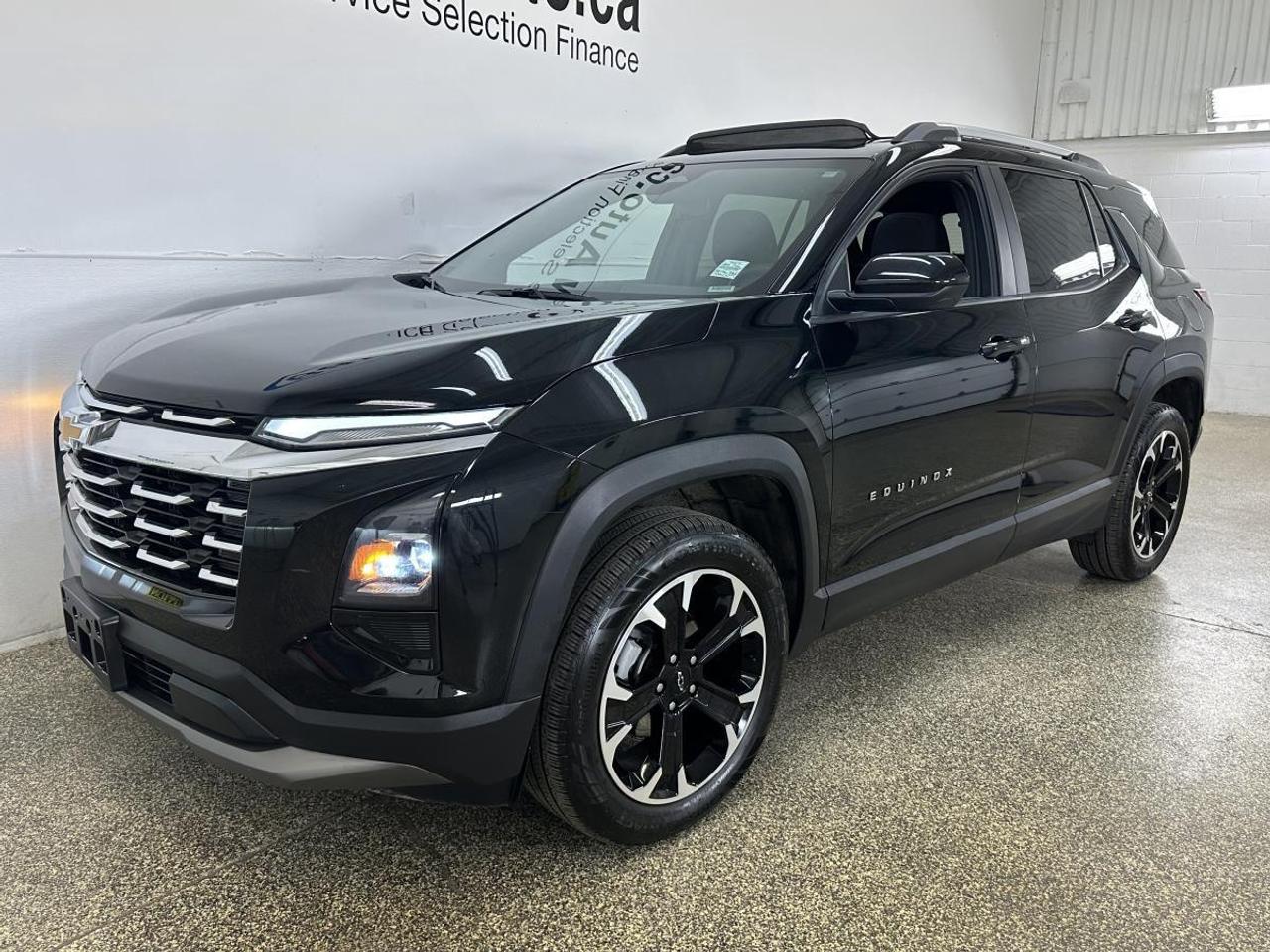 2026 Chevrolet Equinox LT/AWD/PANOROOF/NAVIGATION/MORE! Photo2