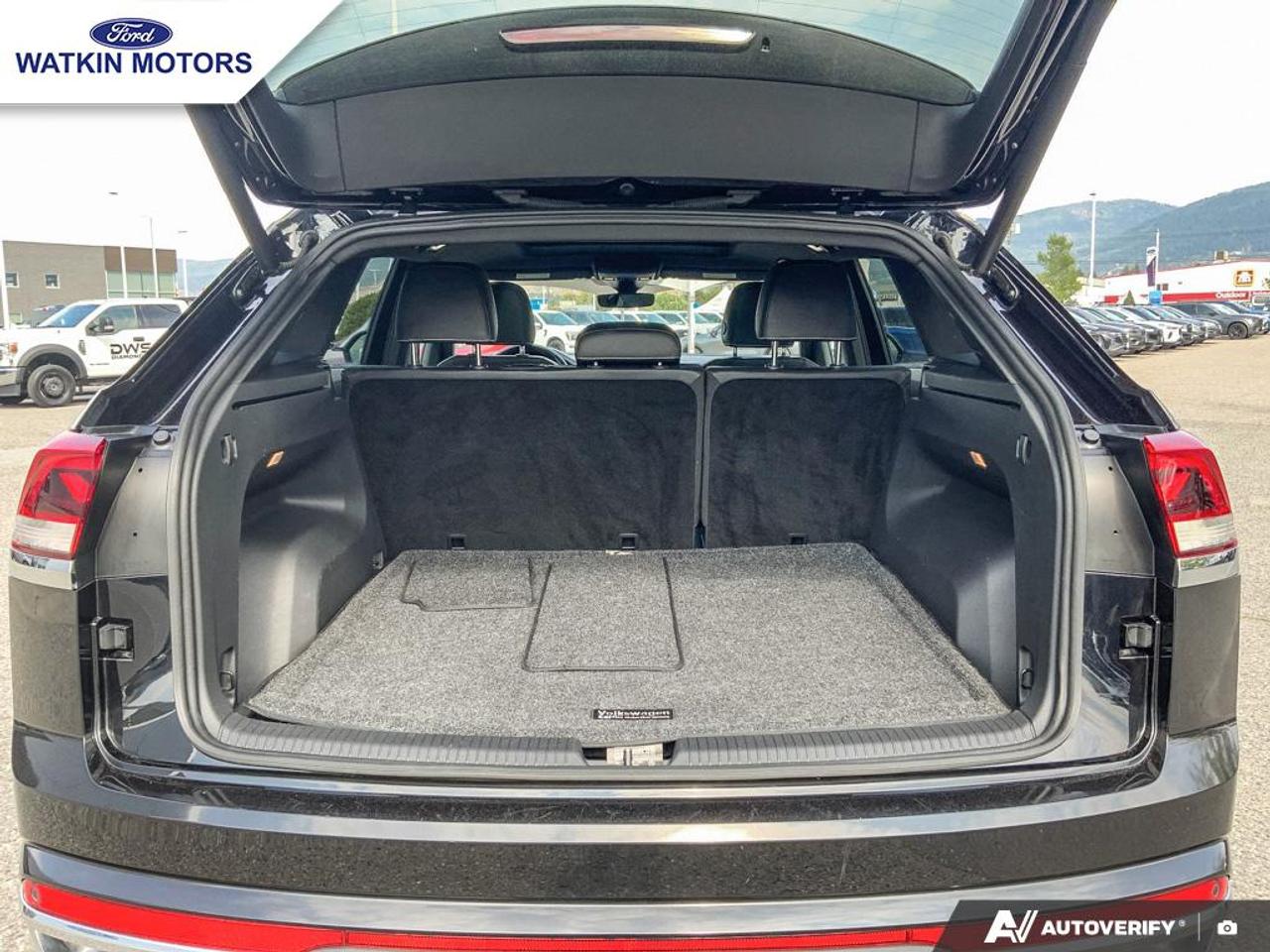 2020 Volkswagen Atlas Cross Sport EXECLINE V6 Photo14