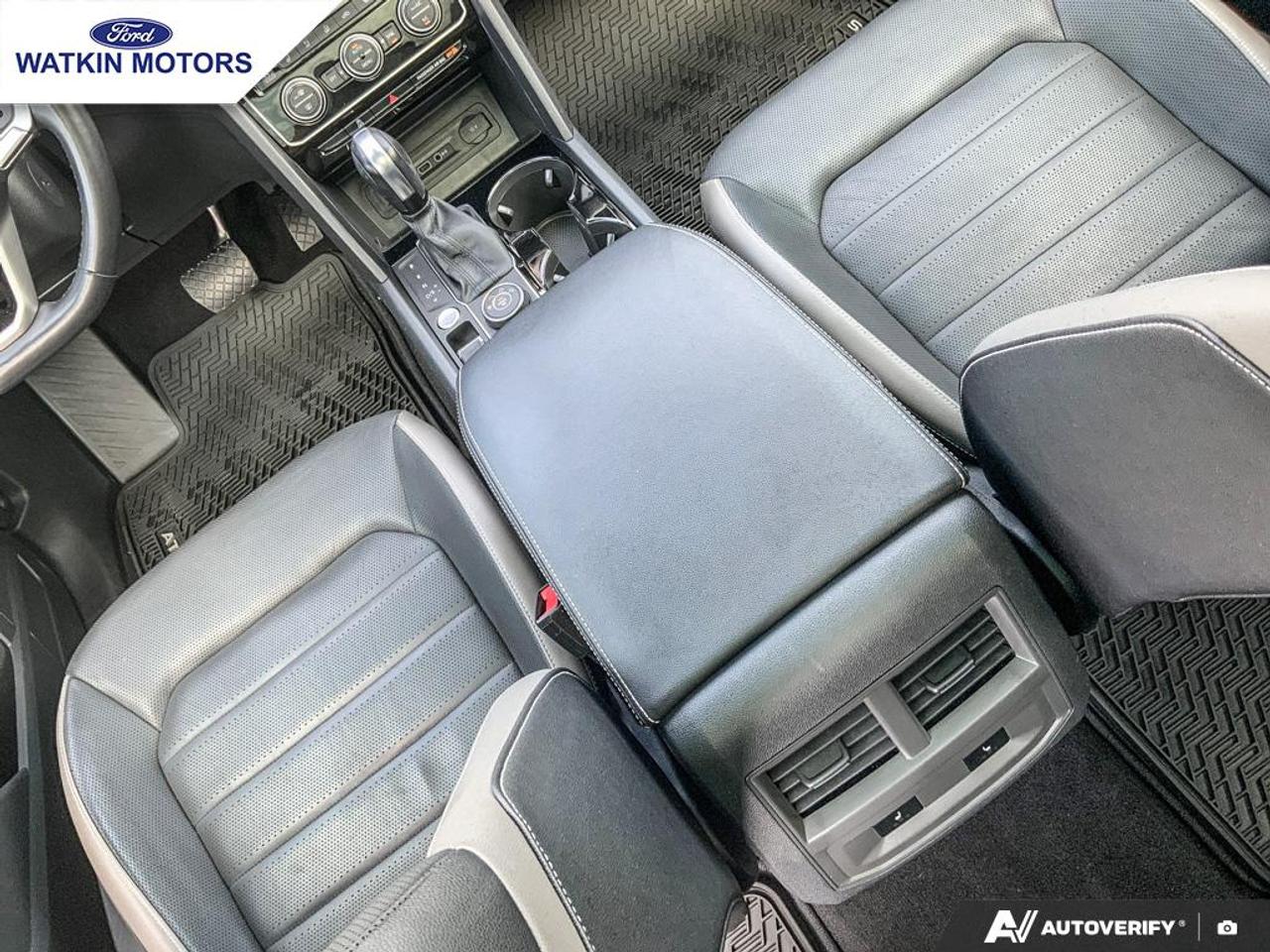 2020 Volkswagen Atlas Cross Sport EXECLINE V6 Photo20