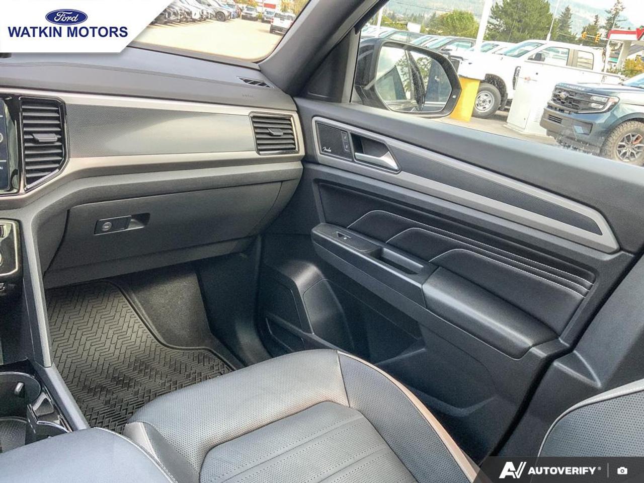 2020 Volkswagen Atlas Cross Sport EXECLINE V6 Photo27