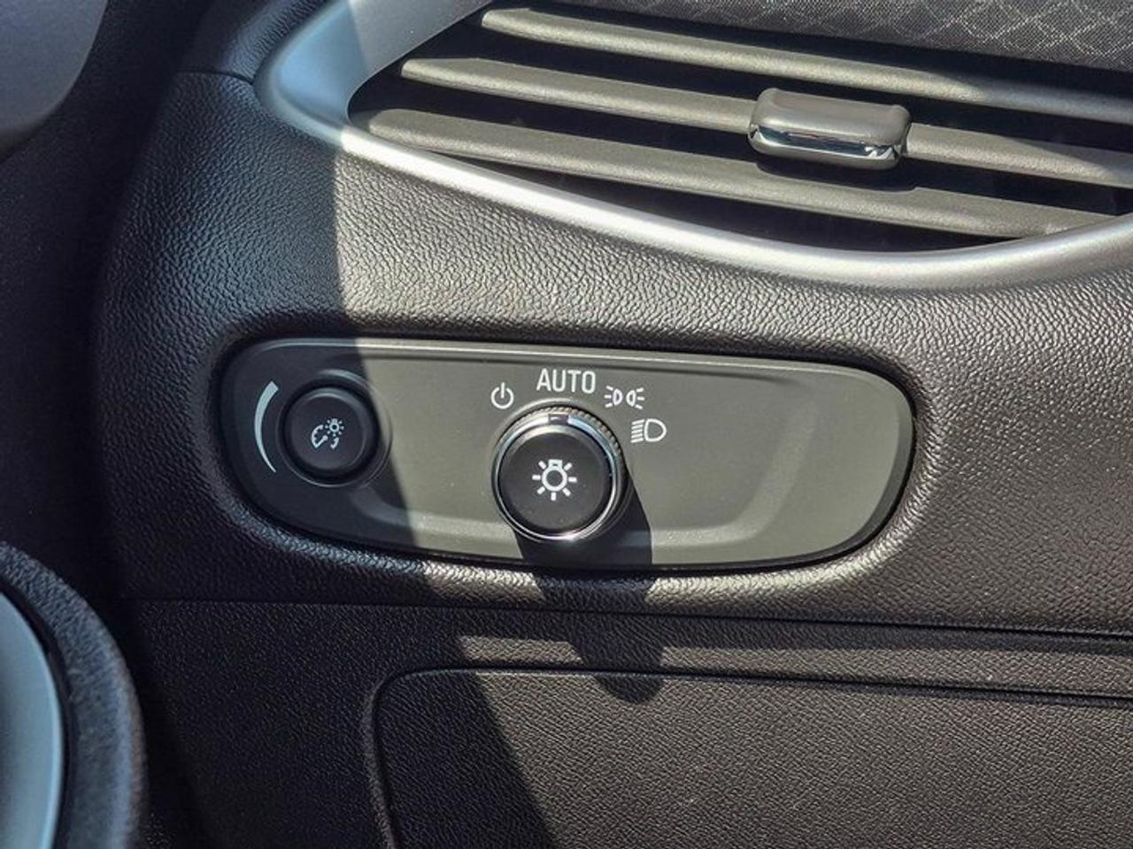 2023 Chevrolet Malibu RS | Wireless CarPlay | Android Auto | Remote Start | Rear Cam | Alloy Wheels Photo