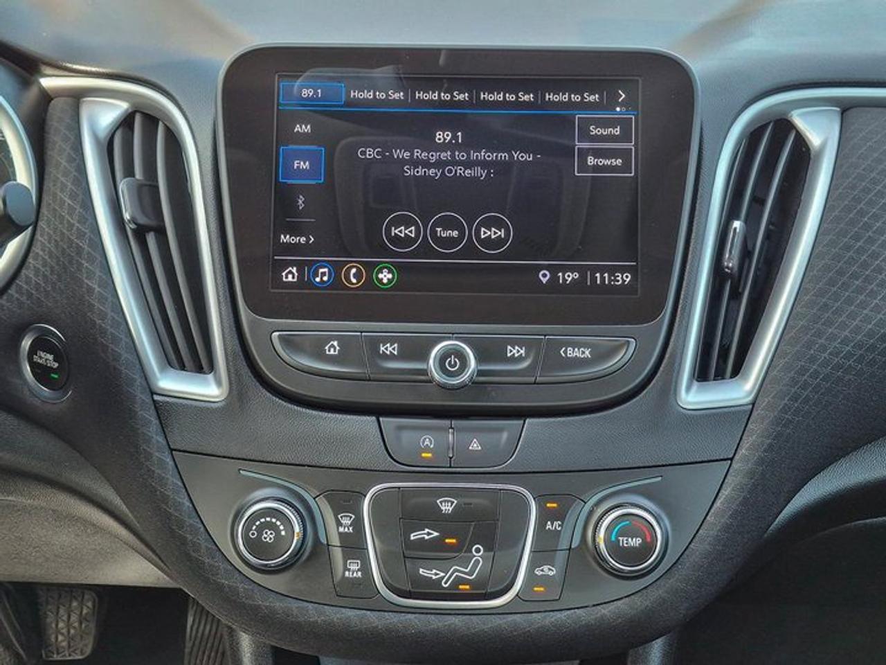 2023 Chevrolet Malibu RS | Wireless CarPlay | Android Auto | Remote Start | Rear Cam | Alloy Wheels Photo