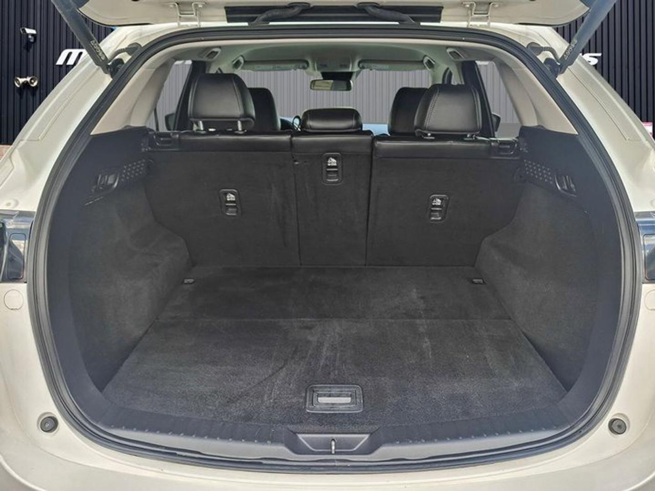 2025 Mazda CX-5 GS | Leather | Power Seat | Adaptive Cruise | Heated Wheel + Seats | CarPlay + Android | and More ! Photo