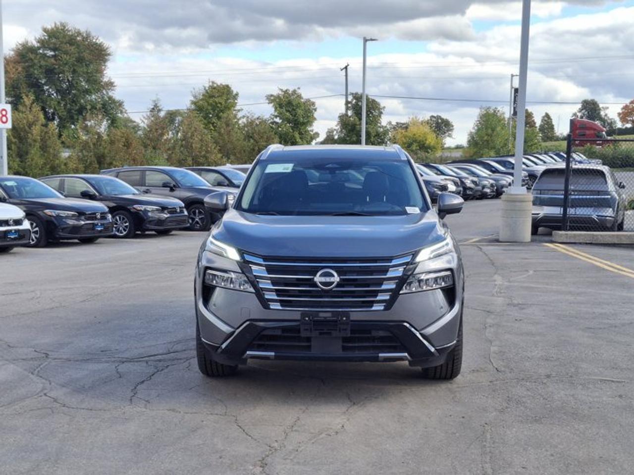 2024 Nissan Rogue Platinum AWD | Leather | Sunroof | Nav | HUD | 360 Camera | Bose | 19" Wheels | and More ! Photo