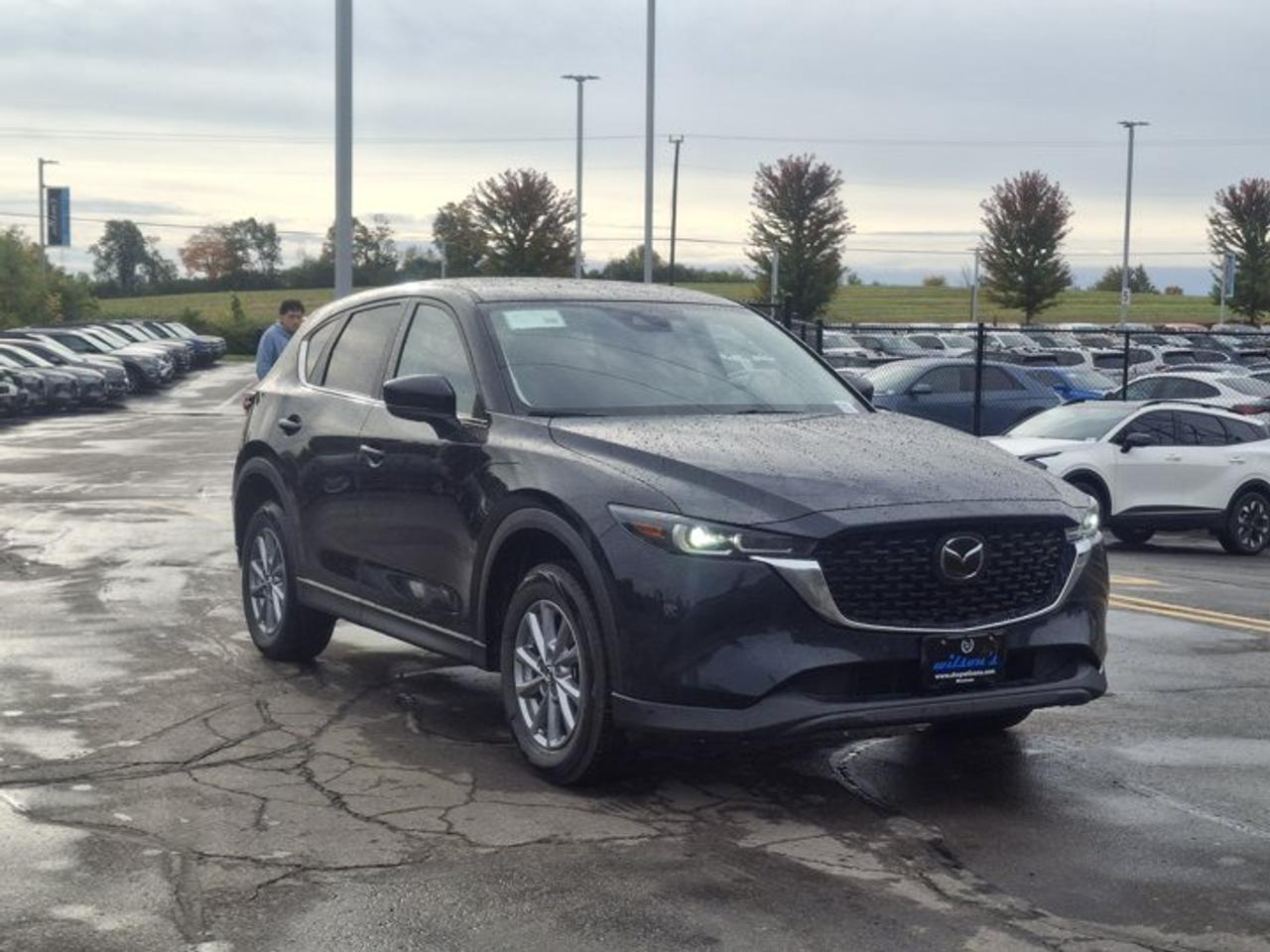 2025 Mazda CX-5 GS AWD | Leather | Heated Seats + Steering | Adaptive Cruise | CarPlay + Android | Rear Cam & More ! Photo
