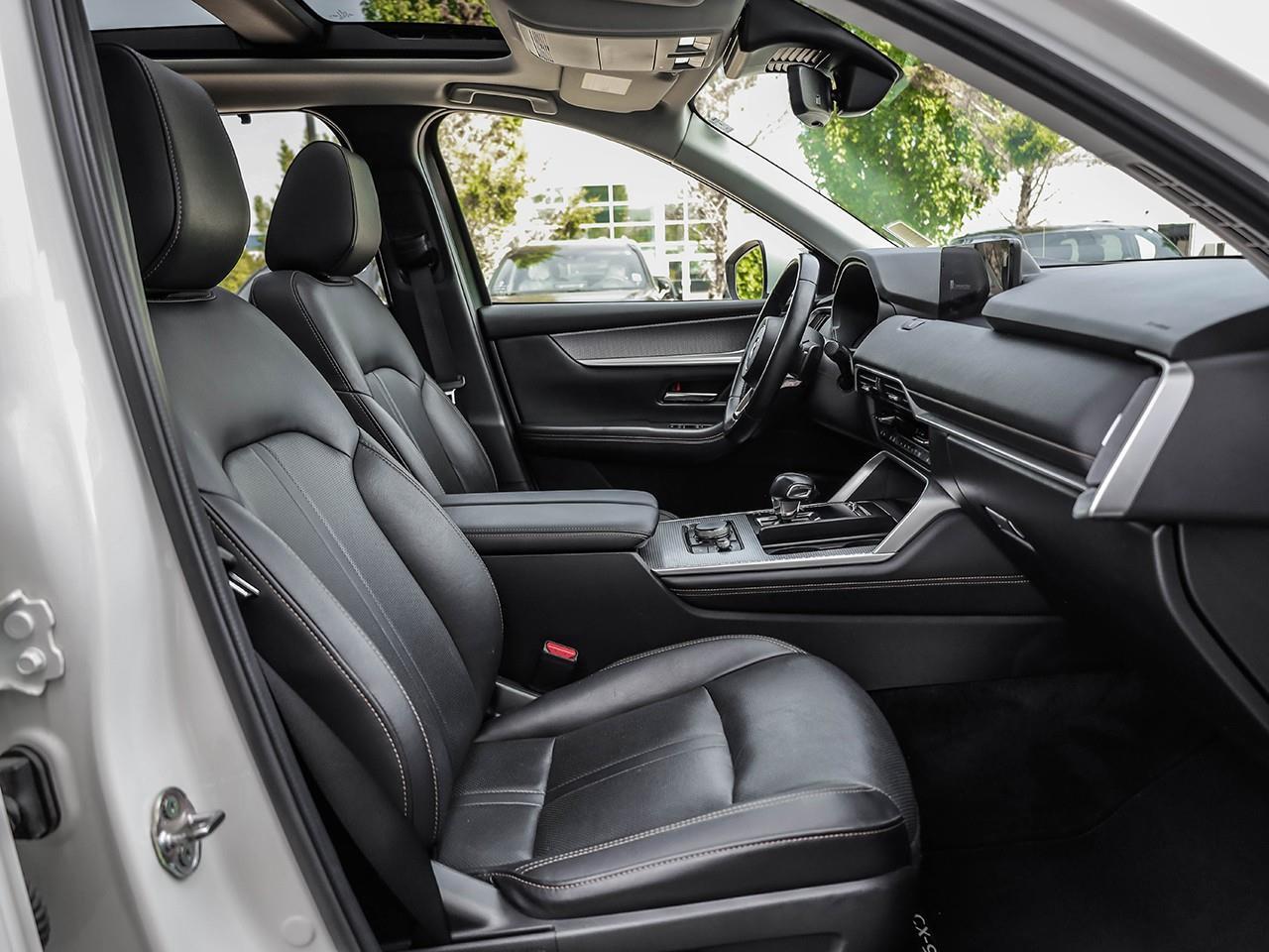 2025 Mazda CX-90 MHEV GT BOSE AUDIO-HEATED STEERING WHEEL-MOONROOF-LEATHER Photo