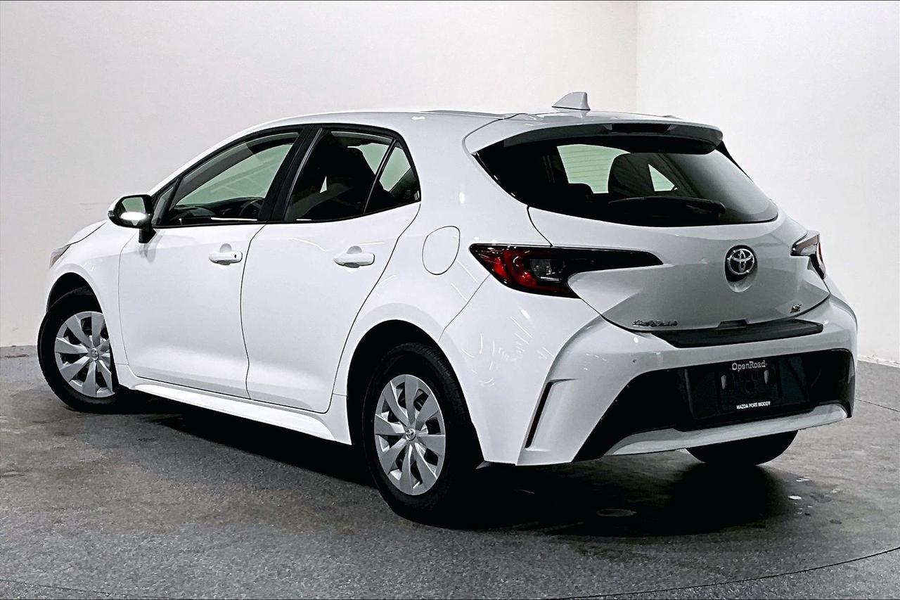 14635680.830403068