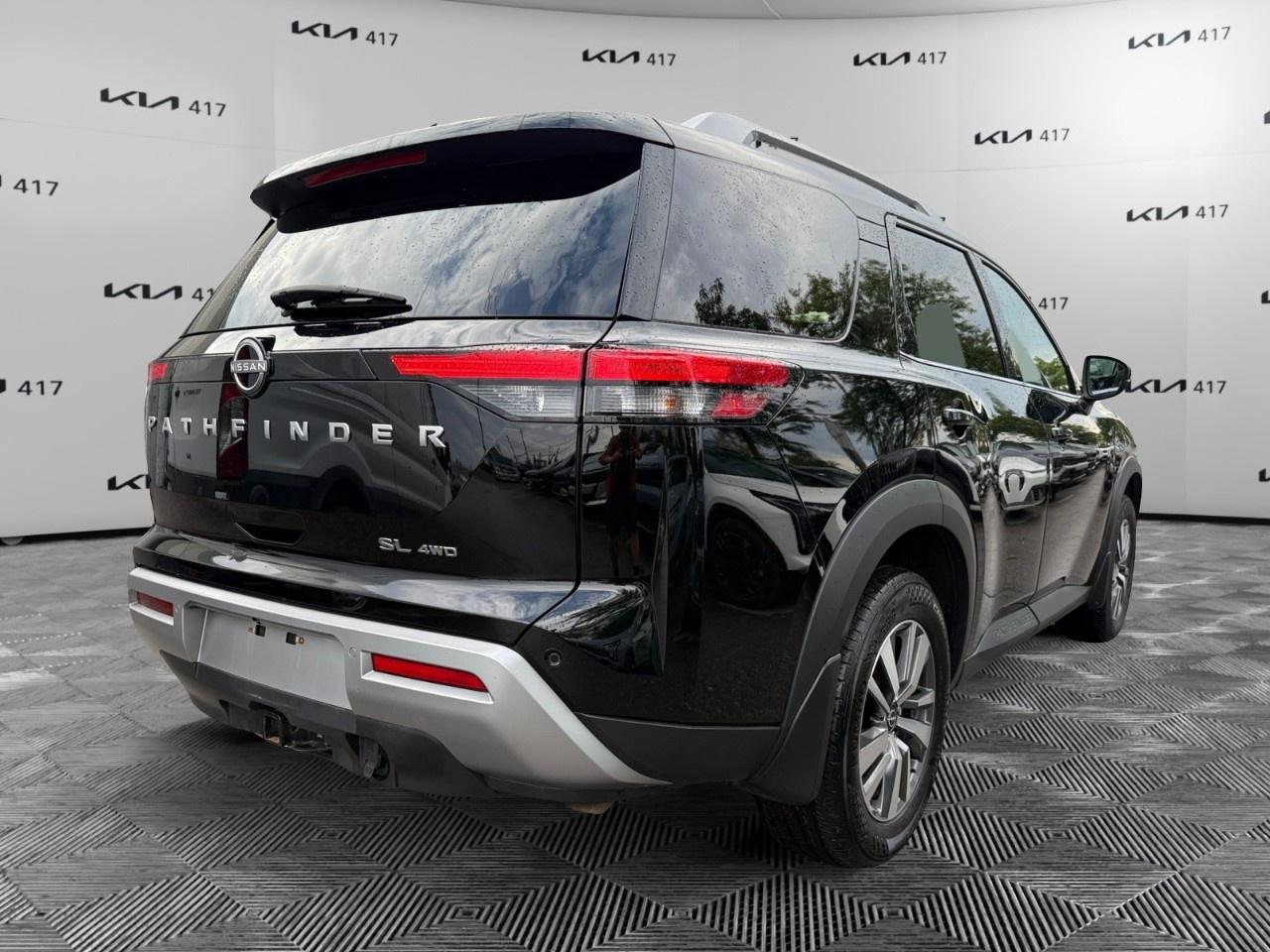 2024 Nissan Pathfinder SL 4WD Photo4