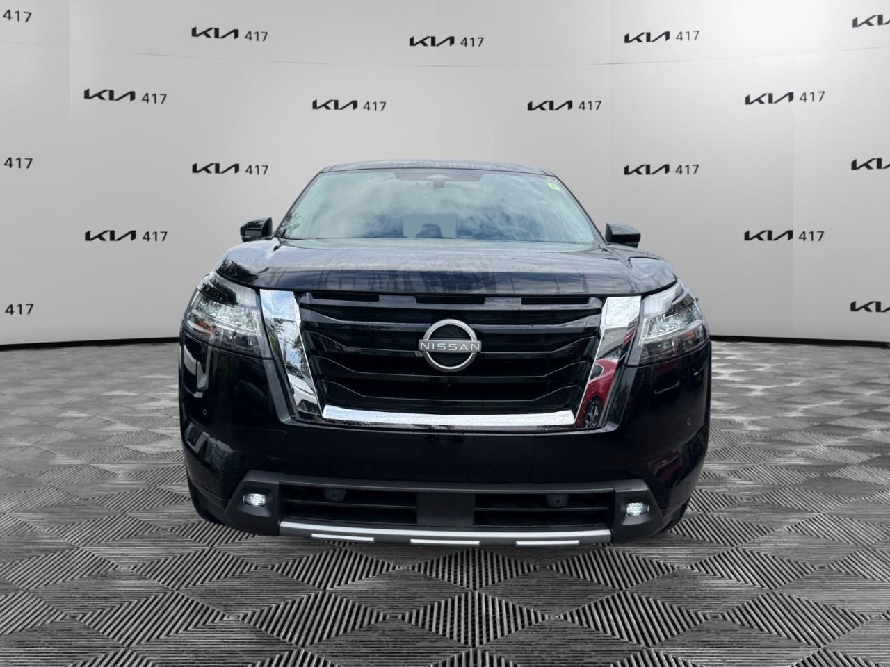 2024 Nissan Pathfinder SL 4WD Photo