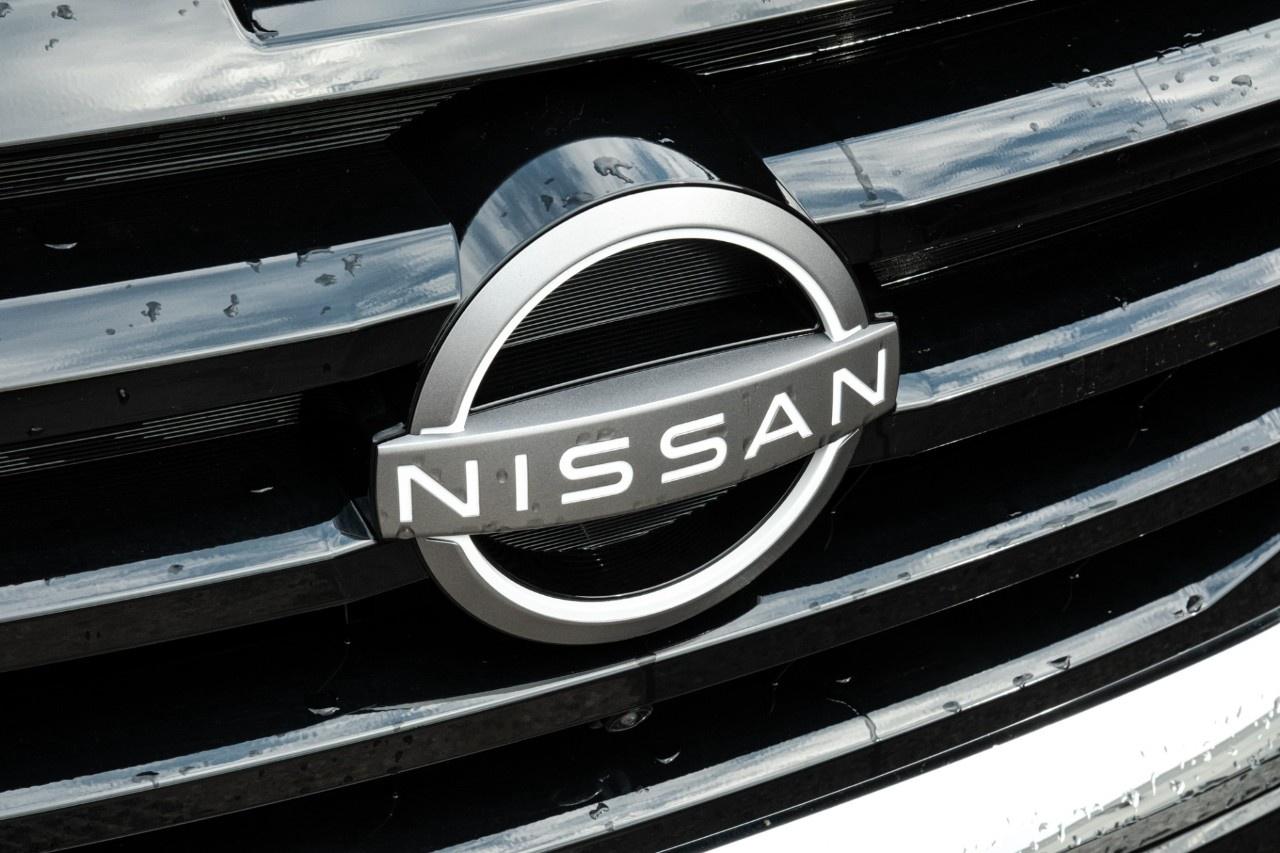 2024 Nissan Pathfinder SL 4WD Photo