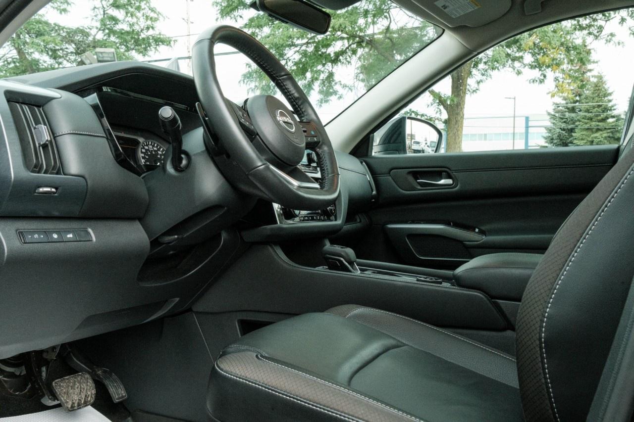 2024 Nissan Pathfinder SL 4WD Photo