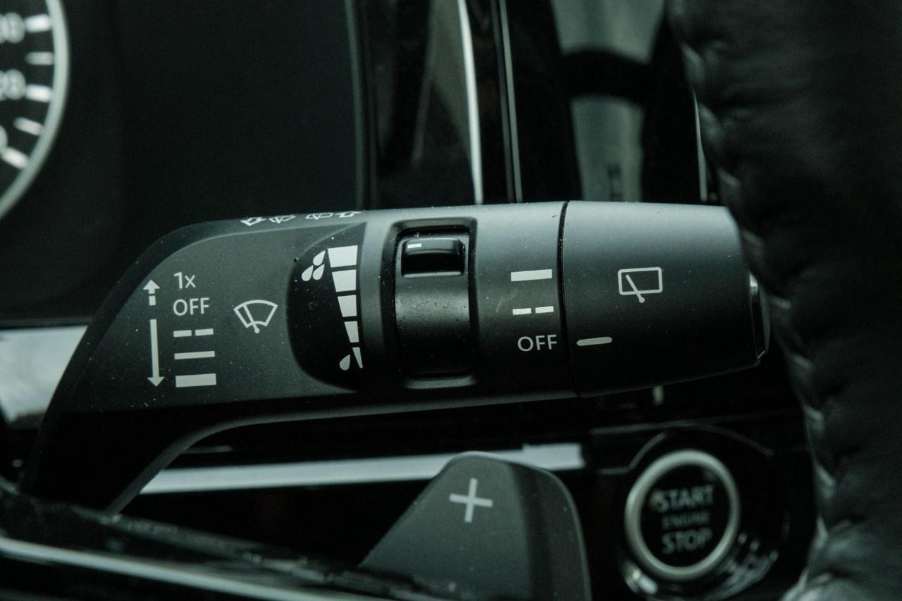 2024 Nissan Pathfinder SL 4WD Photo
