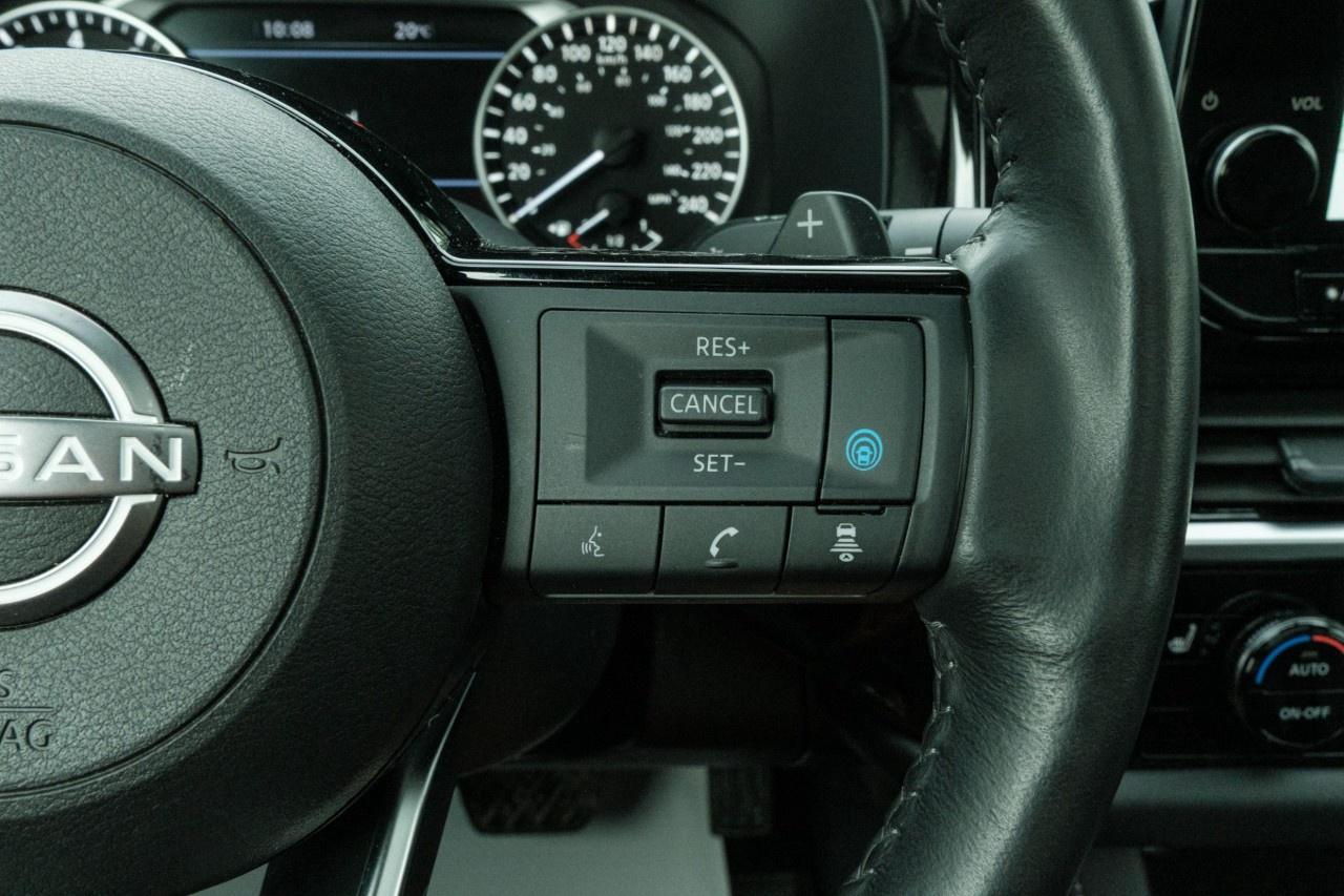 2024 Nissan Pathfinder SL 4WD Photo