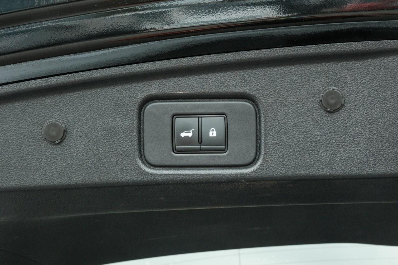 2024 Nissan Pathfinder SL 4WD Photo
