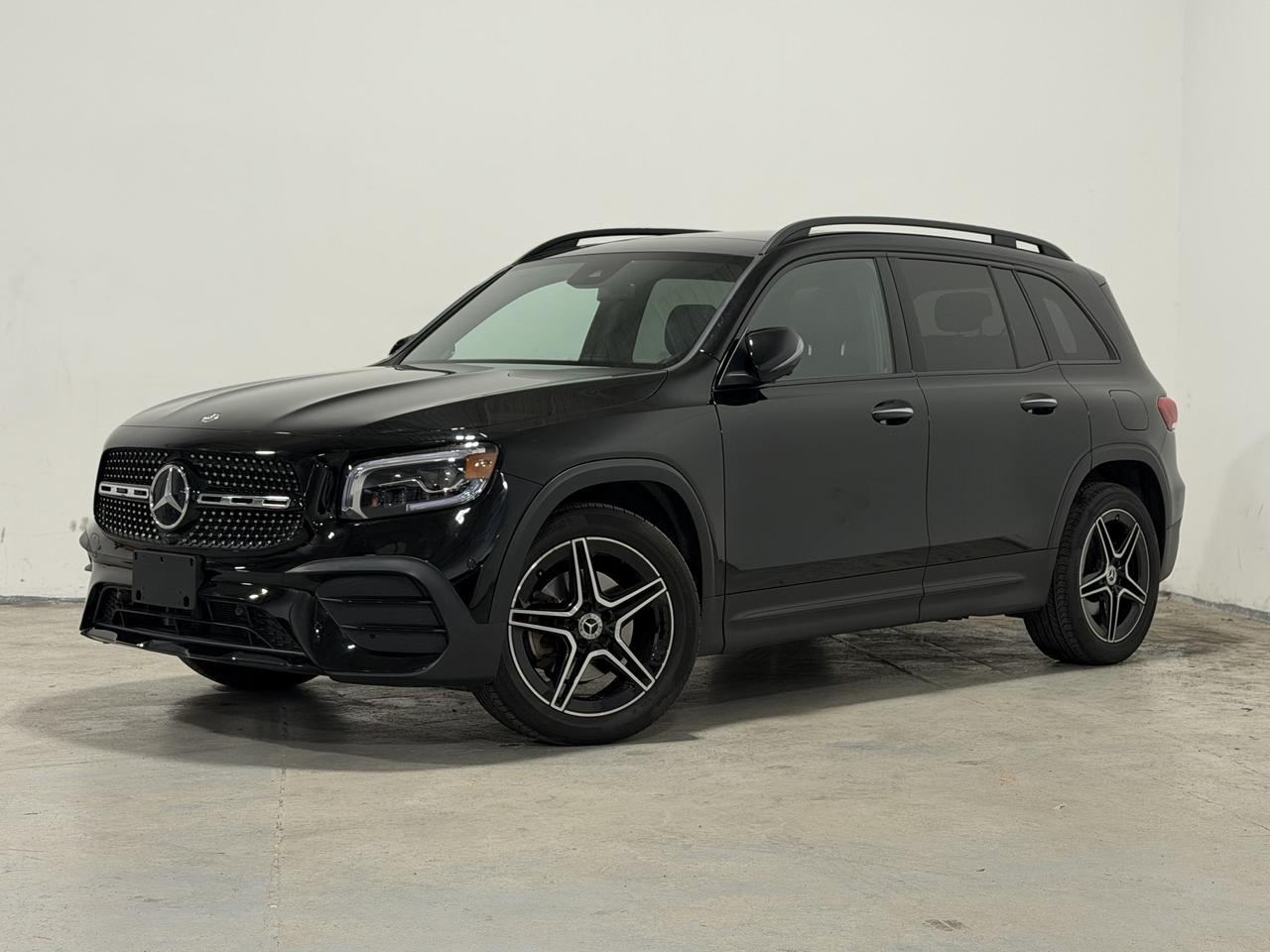 <p><strong>&nbsp;</strong></p><p dir=ltr>AA CANADA INC IS LOCATED AT 5709 Steeles Ave W. North York, ON, M9L1S7. We are a local family dealership established in 2001. We bring all of our customers not only the finest selection of used premium vehicles, but also the most outstanding customer service. WE APPROVE EVERYONE from all different credit ratings! We offer our customers the industries most competitive financing&nbsp;</p><p dir=ltr>We pay top dollar for your trade-in. Taxes and licensing are extra.</p><p dir=ltr>Certification available for an additional $999. * The vehicle is not drivable, not certified, and not e-tested.&nbsp;</p><p dir=ltr>&nbsp;</p><p dir=ltr>We believe everyone deserves to get the best price possible on their new pre-owned vehicle without having to go through uncomfortable negotiations. By constantly monitoring the market and adjusting our prices below the market average you can buy confidently knowing you are getting the best price possible with our no haggle pricing policy! No stress, no pressure.</p><p dir=ltr>As per OMVIC regulations, the vehicle is not certified & not drivable. The certification is included with our client care package as advertised above for only $999 if requested. All our vehicles are in great shape and have been inspected by a licensed mechanic and are available to test drive. HST & Licensing Extra</p><p dir=ltr>&nbsp;WARRANTY: All of our vehicles qualify for extended warranty programs. Let us help you find the right coverage for you and your new car!</p><p dir=ltr>FINANCING: We can assist anyone concerned with getting approved for their new car. No credit? New to the country? Bankruptcy? Consumer proposal? Collections? You dont have to have the best credit to finance a vehicle. Give our financing credit experts a chance to get you approved and start rebuilding your credit today by financing a vehicle from AA Canada Inc. On the spot financing, and instant approvals.</p><p dir=ltr>Advertised price applies to financed purchases. Cash purchases are subject to an additional $2,000. Taxes and licensing are extra.</p><p>&nbsp;</p>