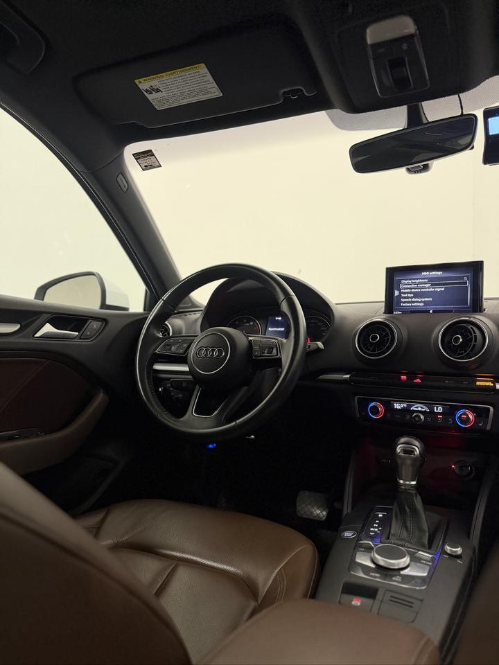 2019 Audi A3 KOMFORT | CARPLAY | SUNROOF | BROWN INT. Photo