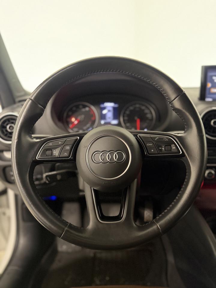 2019 Audi A3 KOMFORT | CARPLAY | SUNROOF | BROWN INT. Photo