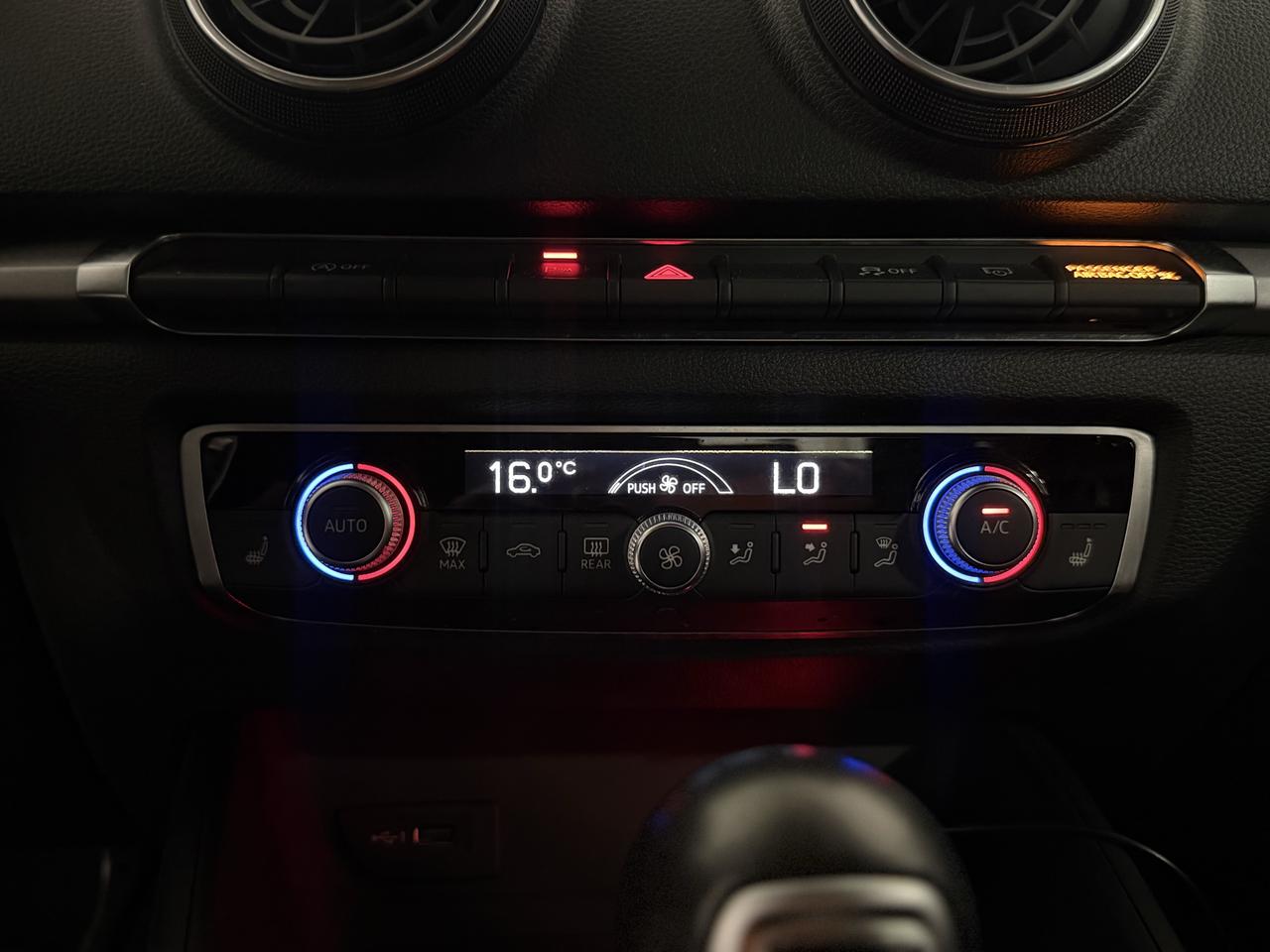 2019 Audi A3 KOMFORT | CARPLAY | SUNROOF | BROWN INT. Photo