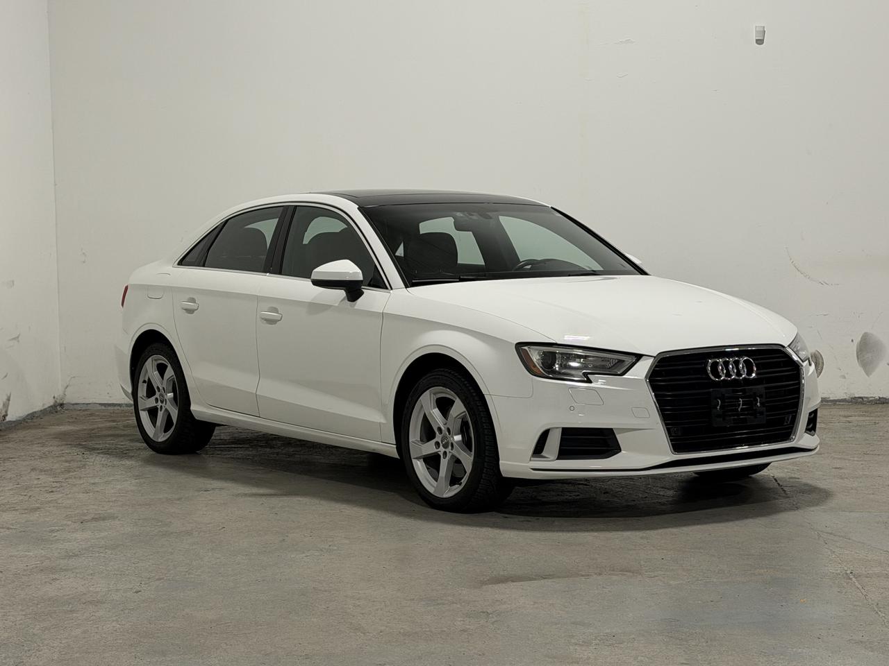 2019 Audi A3 KOMFORT | CARPLAY | SUNROOF | BROWN INT. Photo2