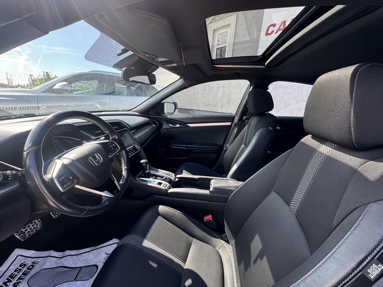 2019 Honda Civic Sport Photo