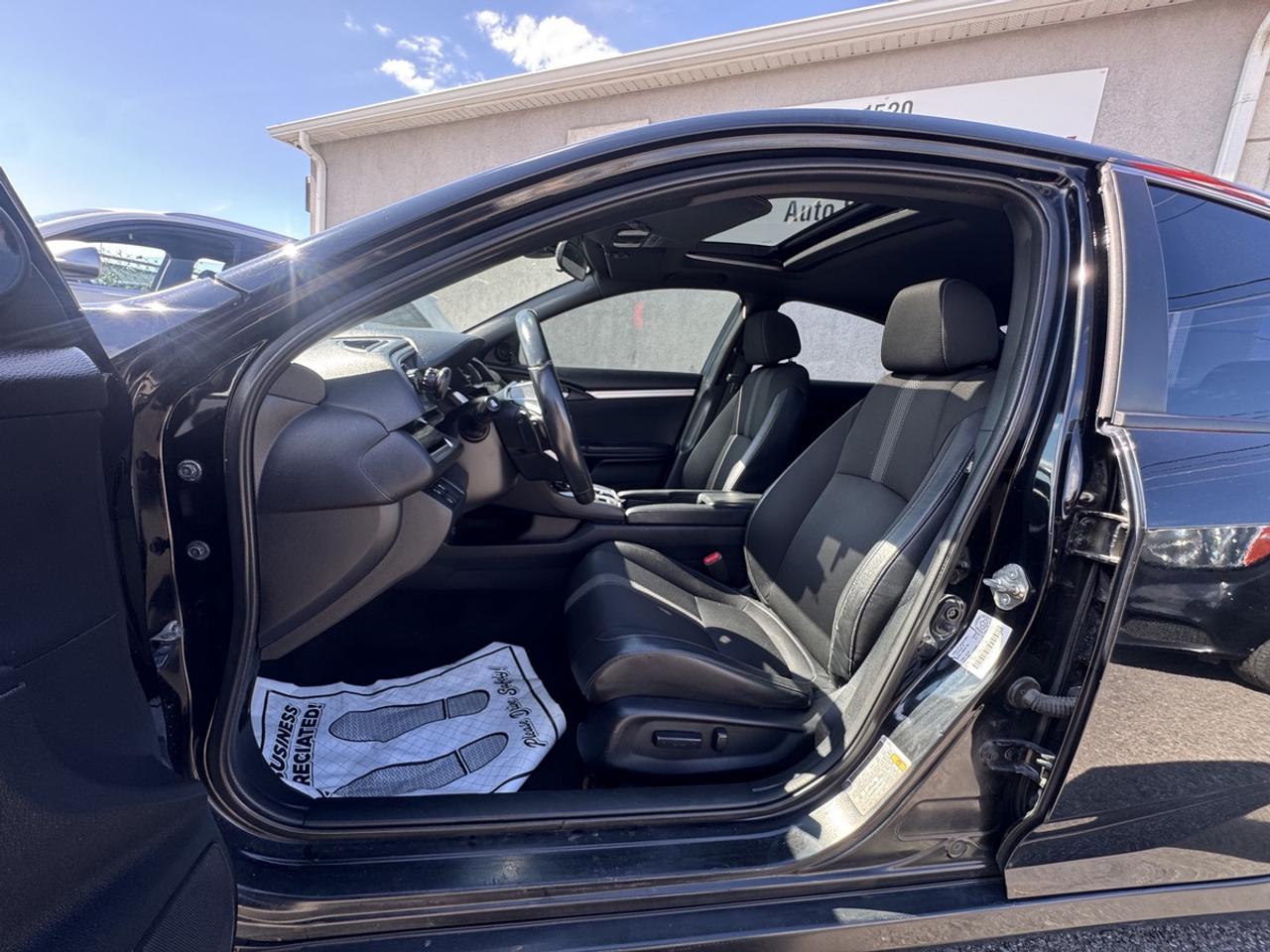 2019 Honda Civic Sport Photo