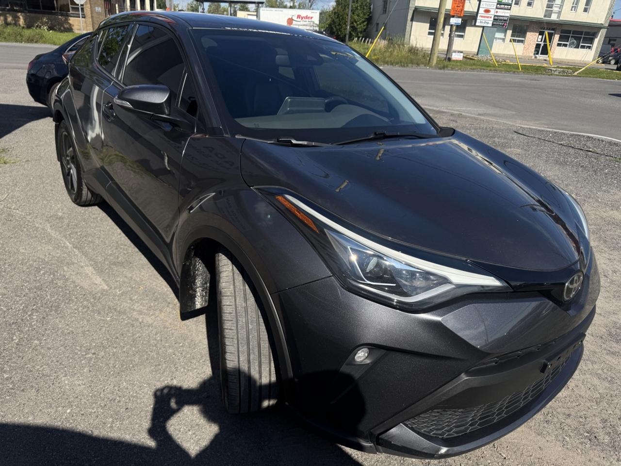 2021 Toyota C-HR Limited Photo