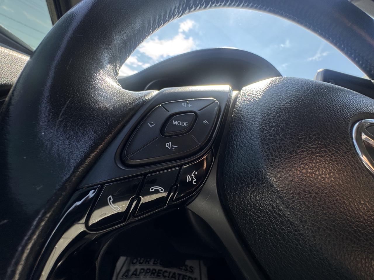2021 Toyota C-HR Limited Photo