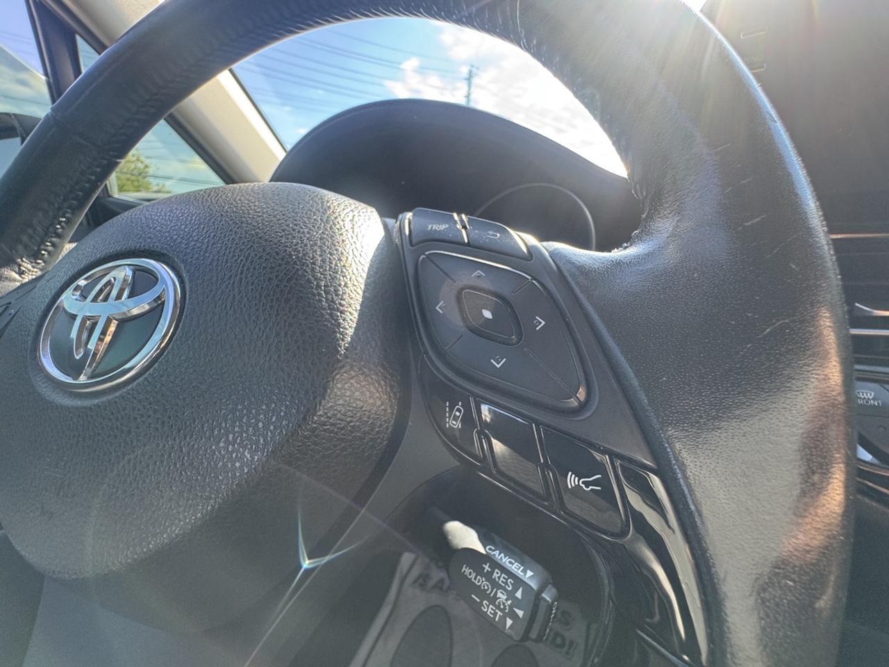2021 Toyota C-HR Limited Photo