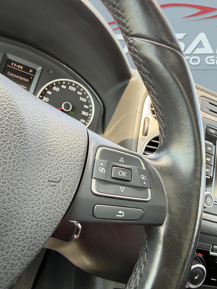2011 Volkswagen Tiguan Highline Photo