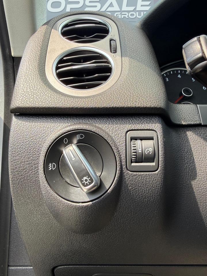 2011 Volkswagen Tiguan Highline Photo