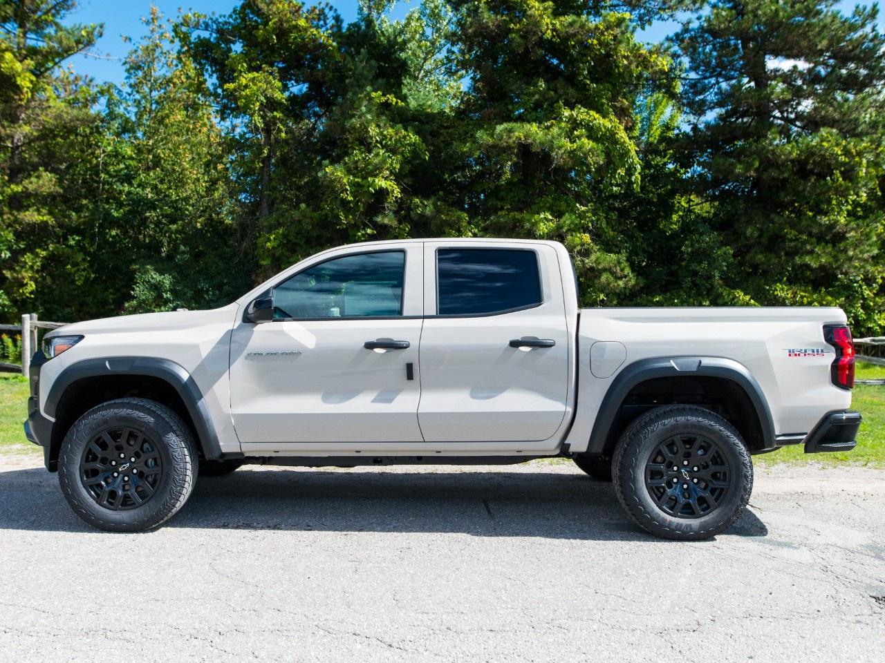 2026 Chevrolet Colorado Crew Cab Short Box 4-Wheel Drive Trail Boss Photo1