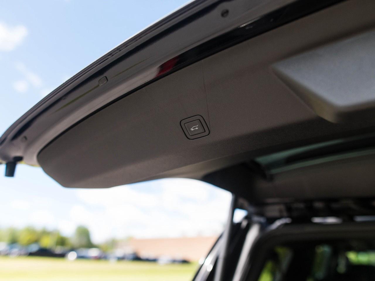 2026 GMC Yukon XL 4WD 4DR DENALI ULTIMATE Photo