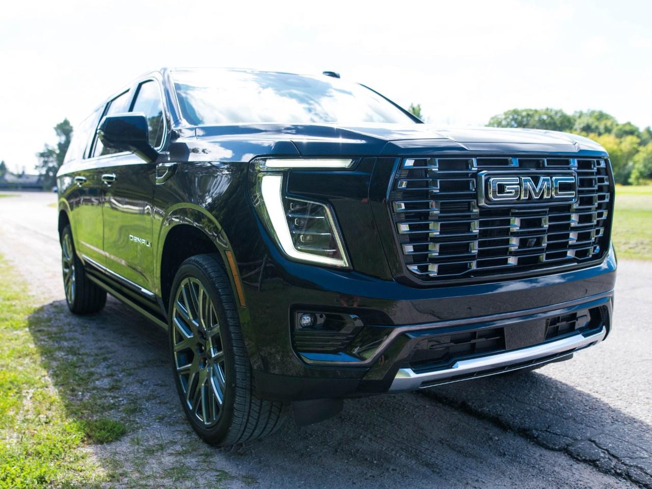 2026 GMC Yukon XL 4WD 4DR DENALI ULTIMATE Photo