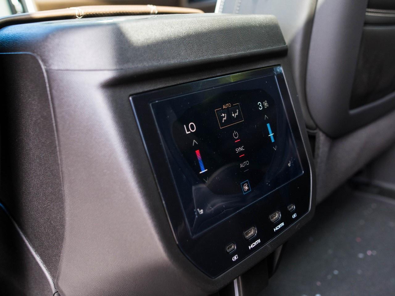 2026 GMC Yukon XL 4WD 4DR DENALI ULTIMATE Photo
