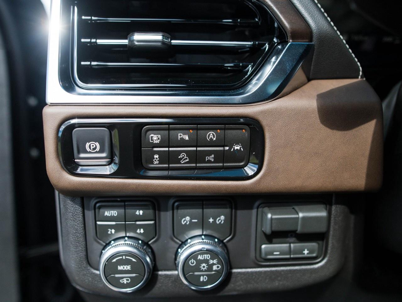 2026 GMC Yukon XL 4WD 4DR DENALI ULTIMATE Photo