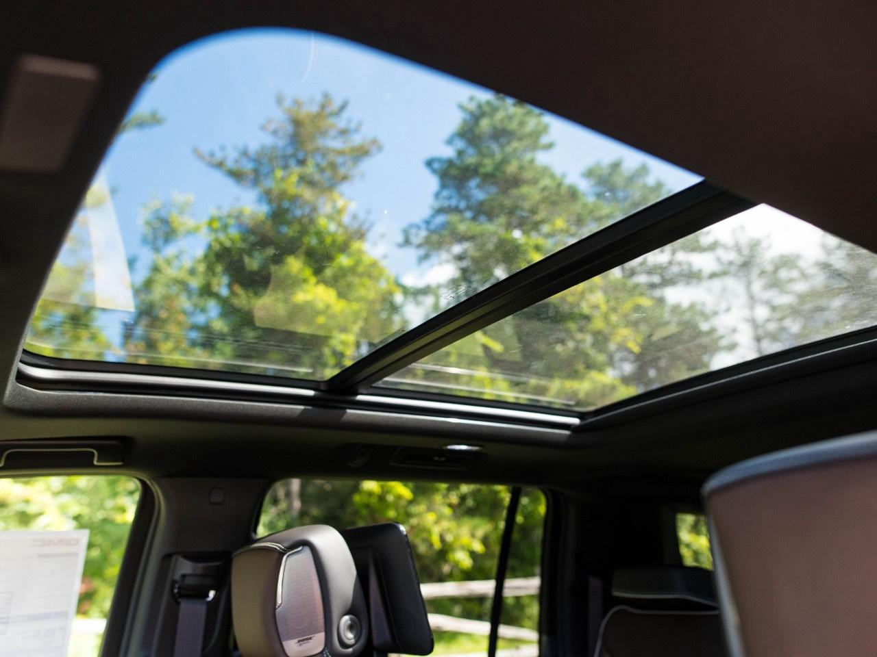 2026 GMC Yukon XL 4WD 4DR DENALI ULTIMATE Photo