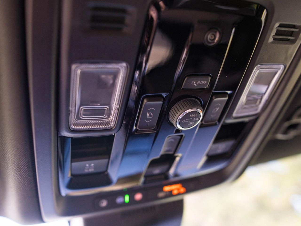 2026 GMC Yukon XL 4WD 4DR DENALI ULTIMATE Photo