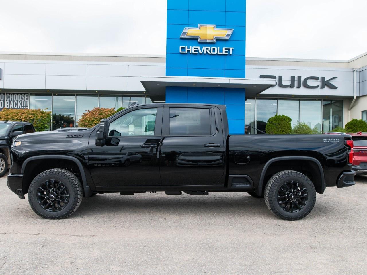 2026 Chevrolet SILVERADO 2500HD 4WD Crew Cab Standard Box LT Photo