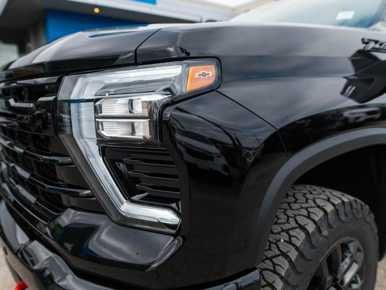 2026 Chevrolet SILVERADO 2500HD 4WD Crew Cab Standard Box LT Photo