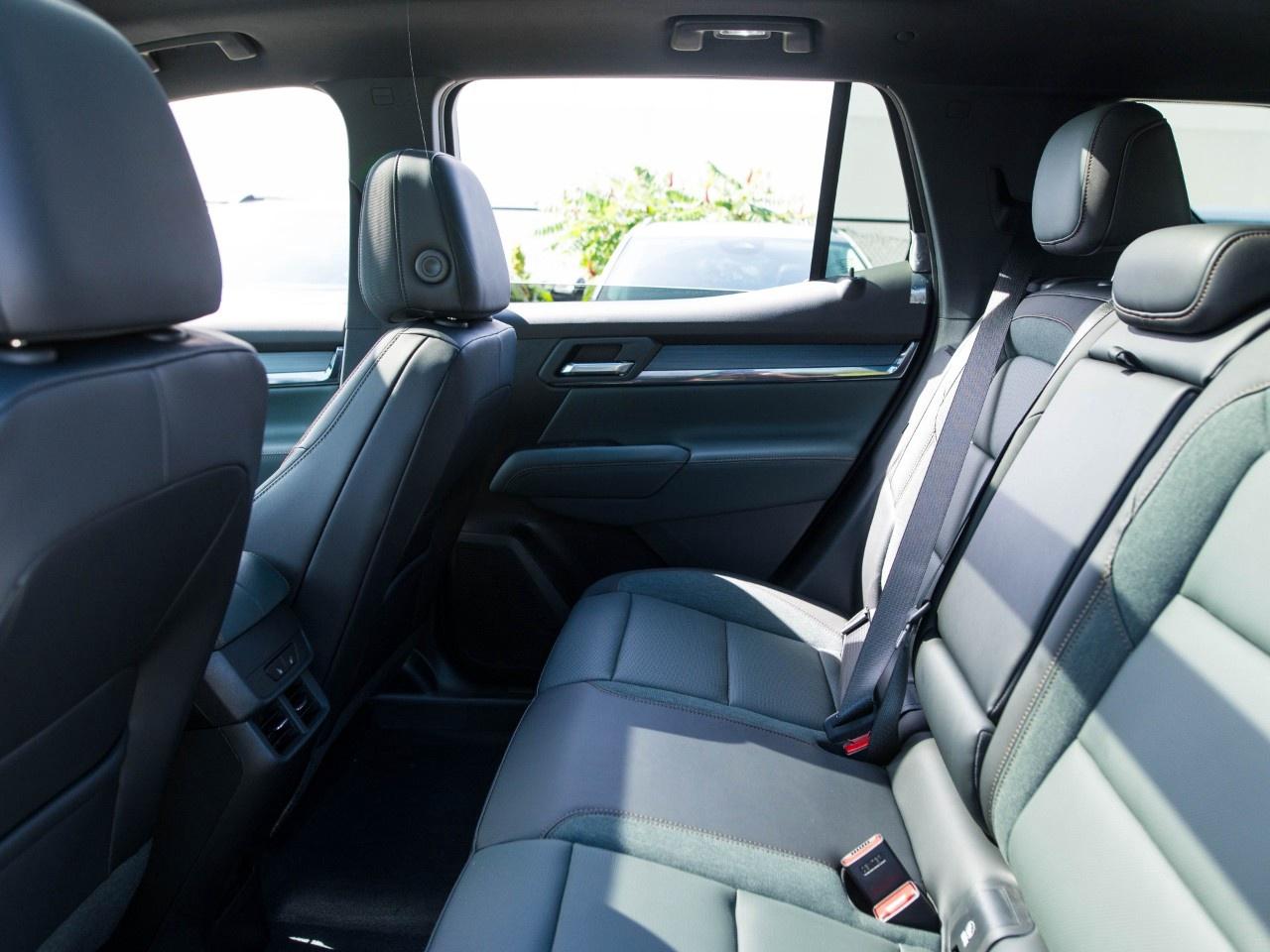 2027 GMC Terrain AWD AT4 Photo