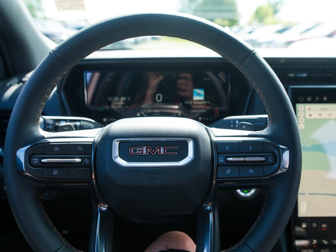 2027 GMC Terrain AWD AT4 Photo