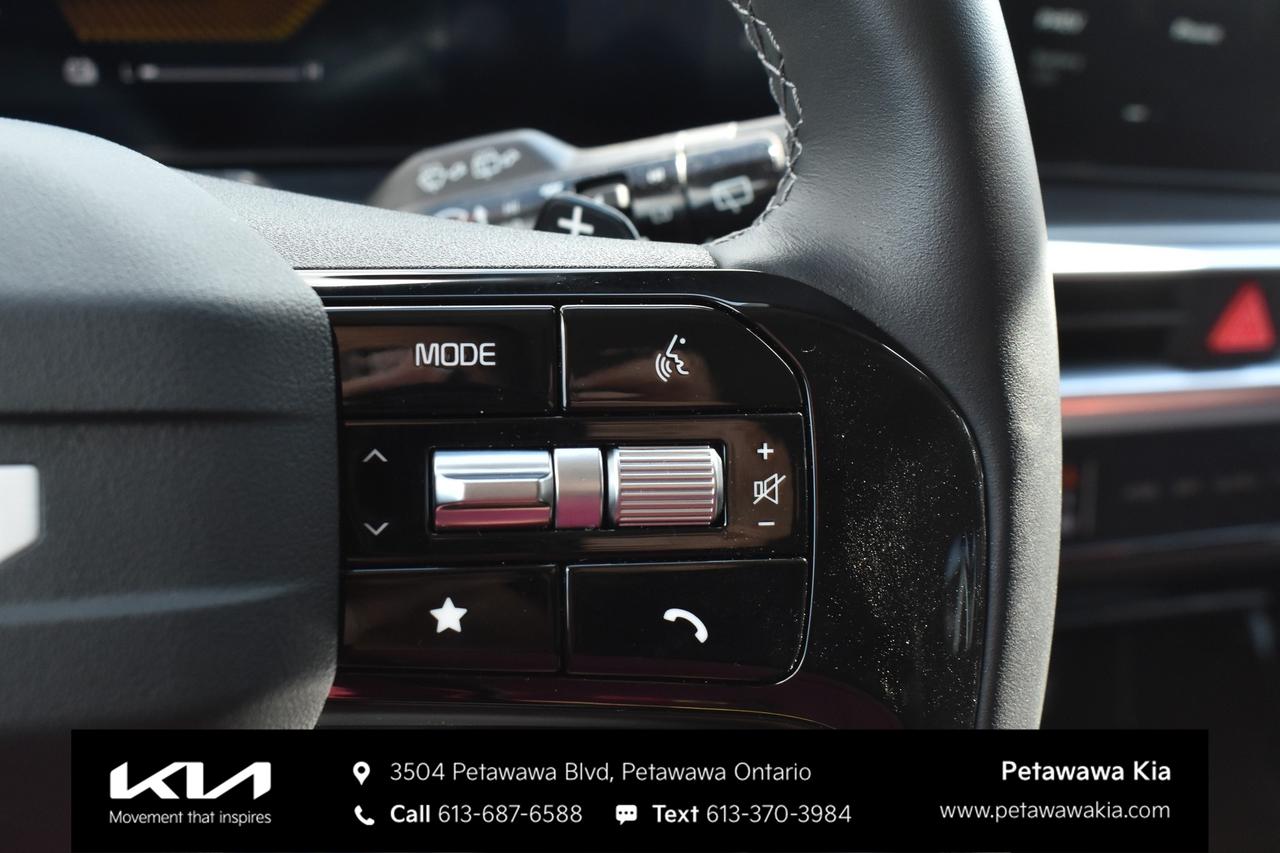 2026 Kia Sorento Plug-In Hybrid LX Sport Utility Photo