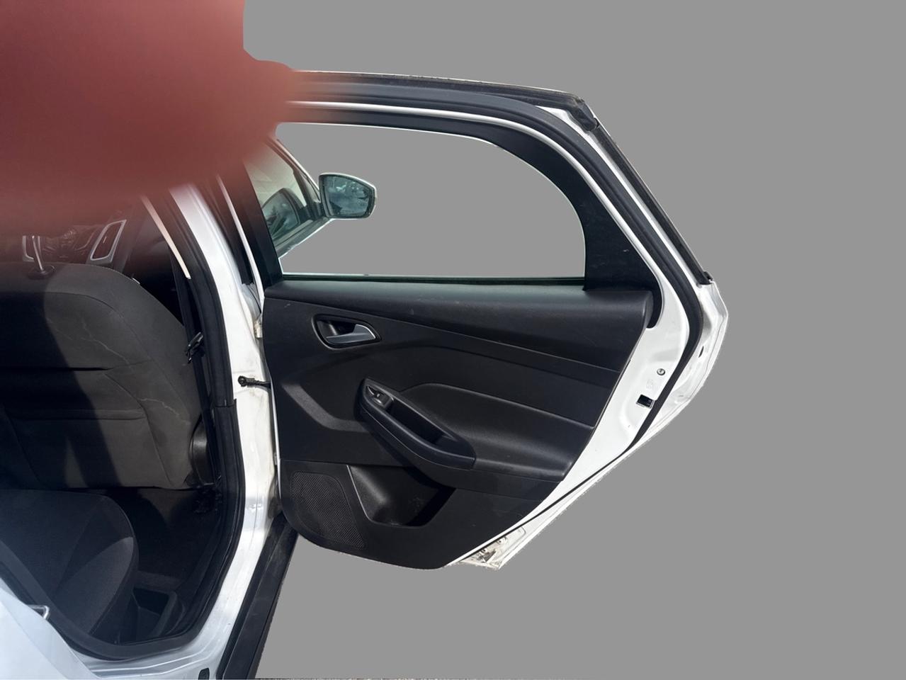 2012 Ford Focus SE Photo